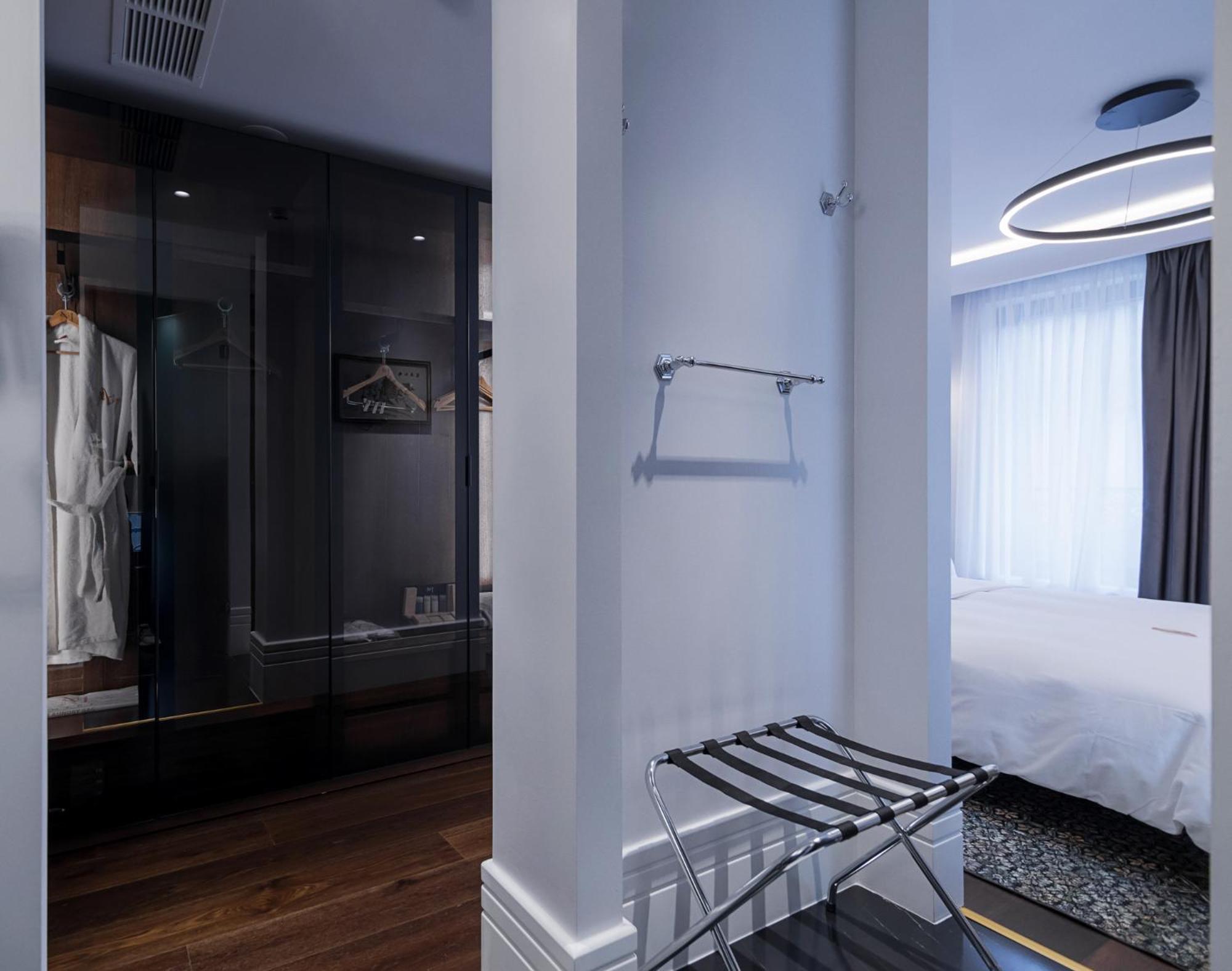 Mert Boutique Hotel Корча Екстериор снимка
